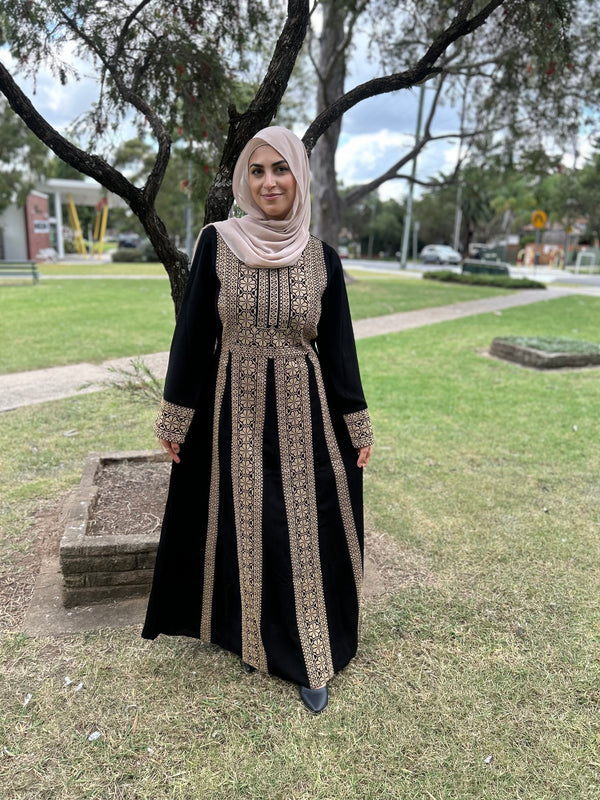 Palestinian Abaya nude