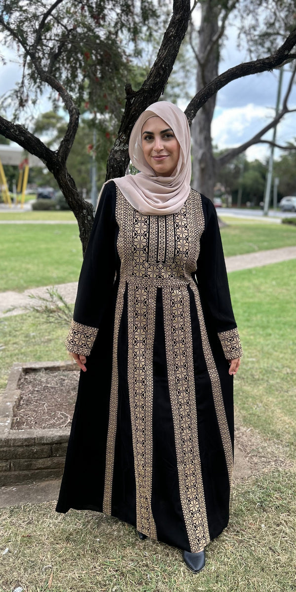 Palestinian Abaya nude